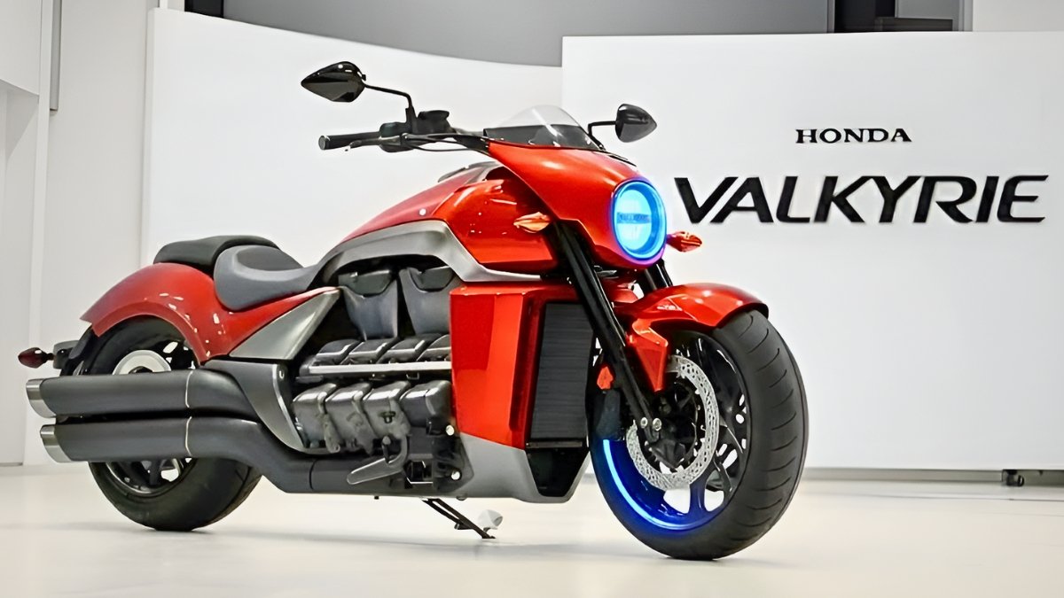 Honda Valkyrie Review Power Performance & Rider Experience