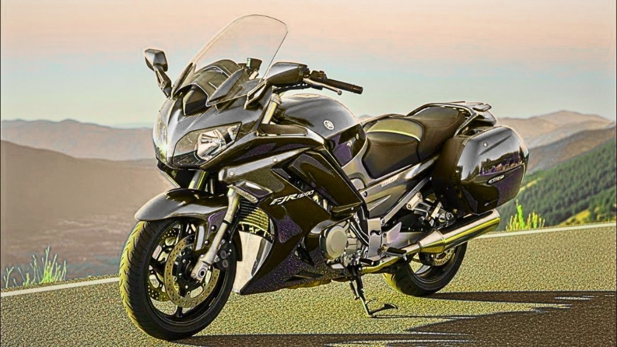 2026 Yamaha FJR1300 Review Full Specs Engine Power Top Speed & Price