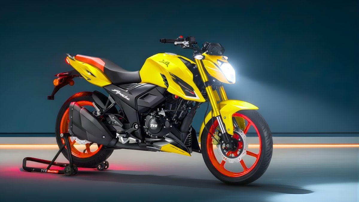 TVS Apache RTR 160 4V 2026 Review On Road Price Specifications Weight and Riding Range